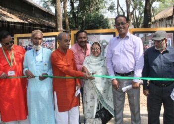 সিলেট এমসি কলেজে বঙ্গবন্ধুর ভাষ্কর্যের প্রতি বিদেশিদের সম্মান প্রদর্শনের ছবি নিয়ে ৪ দিনব্যাপী আলোকচিত্র প্রদর্শনী