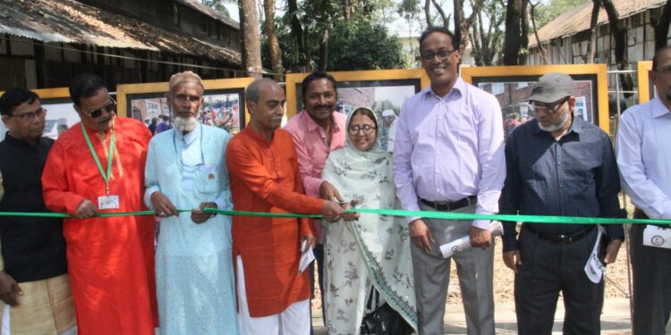 সিলেট এমসি কলেজে বঙ্গবন্ধুর ভাষ্কর্যের প্রতি বিদেশিদের সম্মান প্রদর্শনের ছবি নিয়ে ৪ দিনব্যাপী আলোকচিত্র প্রদর্শনী