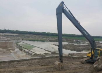 মহানন্দা নদীতে রাবার ড্যাম নির্মাণের প্রতিবাদ