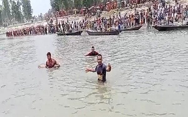 ব্রহ্মপুত্র নদে নেমে নিখোঁজ দুই ভাইয়ের মরদেহ উদ্ধার