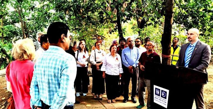 রাশিয়ার ৮০তম বিজয় বার্ষিকীতে ঢাকার ধানমন্ডি লেক পার্কে “স্মৃতি উদ্যান এবং স্মারক ফলকের উদ্বোধন