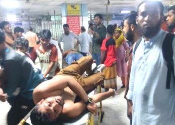 যমুনায় লং মার্চে পুলিশের লাঠি চার্জ ও টিয়ারসেলে ৩৭ জবিয়া শিক্ষার্থী আহত
