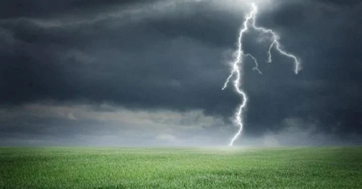 চাঁপাইনবাবগঞ্জে বজ্রপাতে ৩ ব্যক্তির মৃত্যু