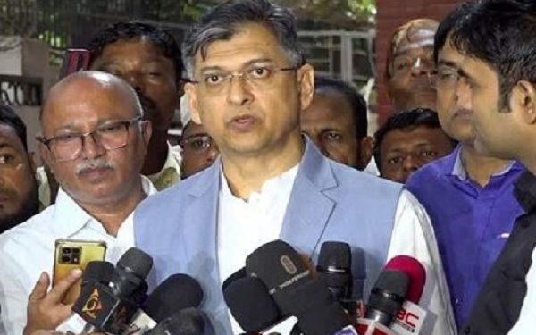 ড. ইউনূস থাকতে না চাইলে বিকল্প বেছে নেবে জনগণ: সালাহউদ্দিন আহমেদ