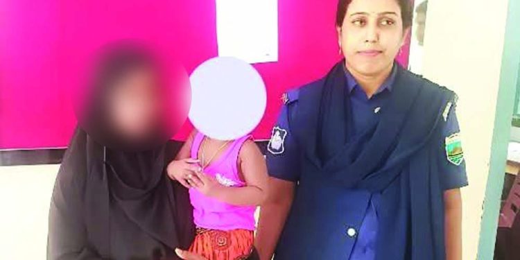 পাবনায় বিশেষ অঙ্গে লাথি দিয়ে স্বামীকে হত্যার অভিযোগ, স্ত্রী গ্রেপ্তার