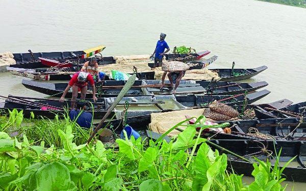 রুপালি সম্পদের খনি হালদা