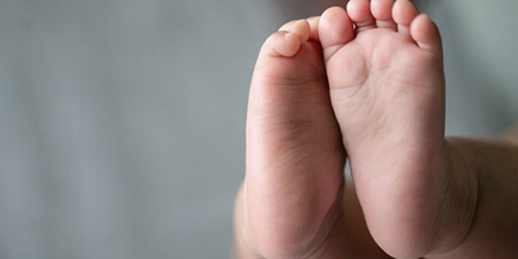সন্তান জন্ম দিলেই মিলবে ২ লাখ টাকা!