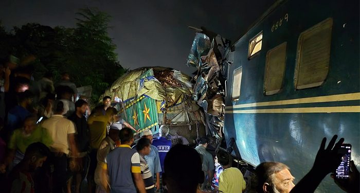 খুলনায় ট্রেন দুর্ঘটনায় অবসরপ্রাপ্ত বিজিবি সদস্য নিহত, তদন্ত কমিটি গঠন