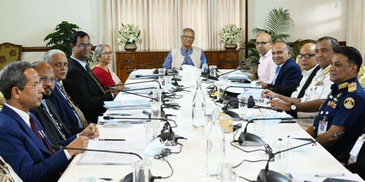 গভীর সমুদ্রে মাছ ধরা কার্যক্রম জোরদারের আহ্বান প্রধান উপদেষ্টার