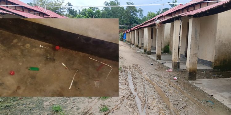 আনোয়ারা,আশ্রয়ণের ফাঁকা ঘর এখন মাদকের আখড়া