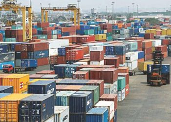 চট্টগ্রাম বন্দর নৌবাহিনীর অধীনে কনটেইনার হ্যান্ডলিং বেড়েছে ৩৬%