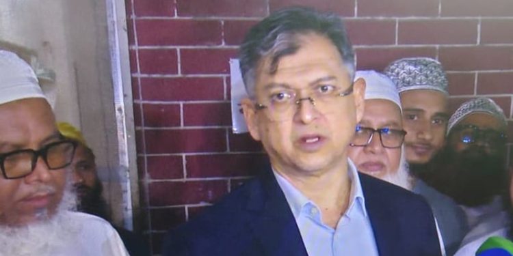 ছারছীনা পীরের সঙ্গে দেখা করলেন সালাহউদ্দিন আহমদ