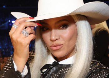 বিয়ন্সের অপ্রকাশিত গানের অ্যালবাম চুরি