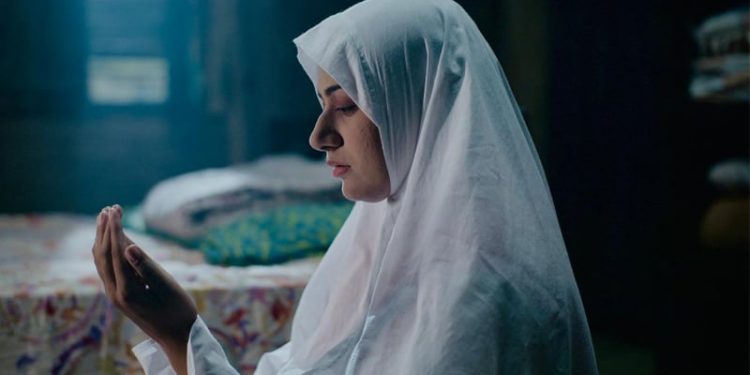 ‘মাশরাফি জুনিয়র’ টিমের নতুন সিরিজ ‘খুশবু’