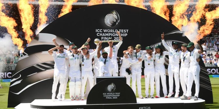 ভারতের স্বপ্নে ধাক্কা, ফাইনাল আয়োজক আবারও ইংল্যান্ড