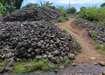 সিলেটে আরও দুই লাখ ঘনফুট পাথর উদ্ধার