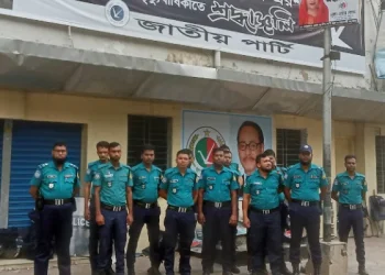 সকাল থেকেই কাকরাইলে জাপার কার্যালয়ের সামনে পুলিশের অবস্থান