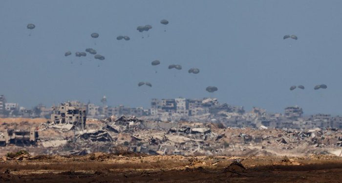 বিমান থেকে গাজায় ত্রাণসামগ্রী ফেলবে ইতালি