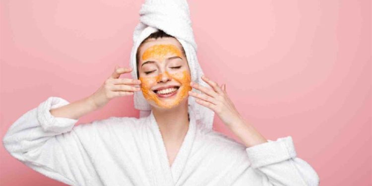 ত্বকের বলিরেখা কমাতে ফলের রস