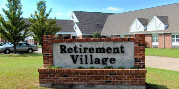 যে কারণে ৩৮ বছর বয়সেই বৃদ্ধাশ্রমে ঠাঁই হলো নারীর