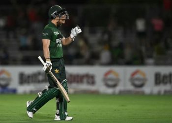 সাবেকদের পর পাকিস্তানের বর্তমানদেরও হার, ৬ ম্যাচ পর জিতল উইন্ডিজ