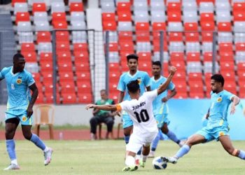 ঘরের মাঠে মুরাসের কাছে হারল আবাহনী