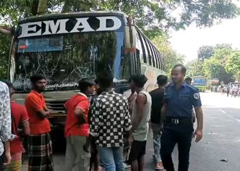 গোপালগঞ্জে বাস-ইজিবাইক সংঘর্ষ, নারীসহ নিহত ৪