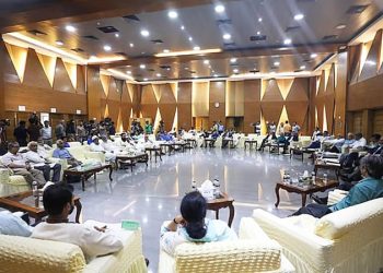 ঐকমত্য কমিশনের বৈঠক,বিশেষজ্ঞদের পরামর্শে অসংগতি, রাজনৈতিক মতামত সমন্বয়ের চিন্তা