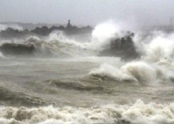 লঘুচাপের সৃষ্টি, সমুদ্রবন্দরে ৩ নম্বর সতর্ক সংকেত জারি