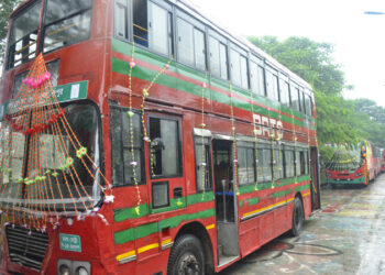 বেগম রোকেয়া বিশ্ববিদ্যালয়ে নতুন ৭টি বাস চালু