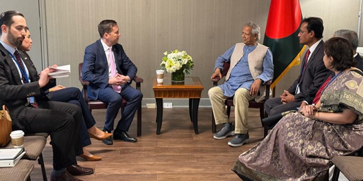 ফেব্রুয়ারির প্রথমার্ধে নির্বাচন আয়োজনে ব্যাপক প্রস্তুতি নেয়া হচ্ছে : প্রধান উপদেষ্টা