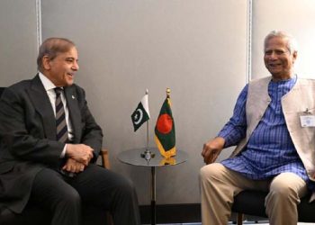 জাতিসংঘে পাকিস্তানের প্রধানমন্ত্রীর সঙ্গে অধ্যাপক ইউনূসের বৈঠক