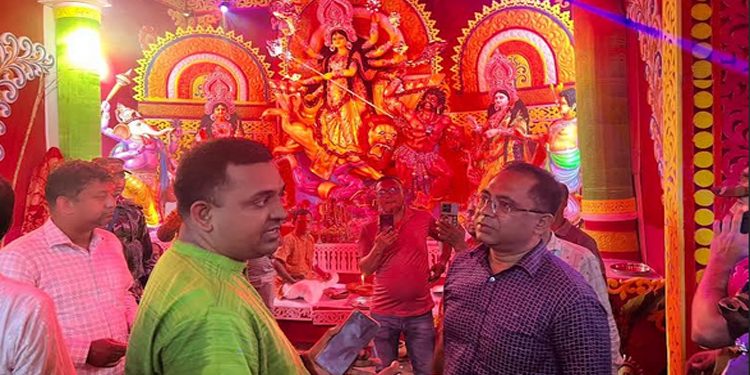 পটুয়াখালীতে পূজামণ্ডপ পরিদর্শনে প্রশাসন