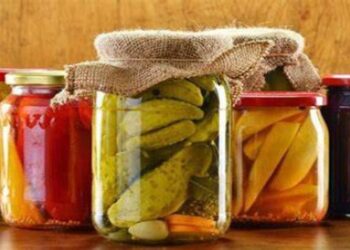 সবজি ও ফলের আচার যেভাবে সংরক্ষণ করবেন