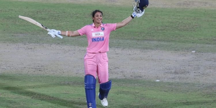 ৫০ বলে সেঞ্চুরি স্মৃতি মান্ধানার, ছাড়িয়ে গেলেন কোহলিকেও