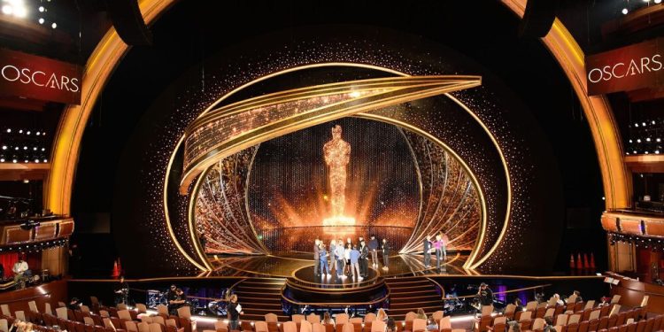 অস্কারের জন্য বাংলাদেশি ছবি আহ্বান