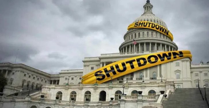 অনির্দিষ্টকালের জন্য অচল মার্কিন প্রশাসন