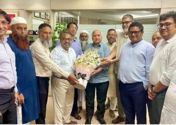 ইউজিসি চেয়ারম্যানের সাথে খুবি উপাচার্যের সৌজন্য সাক্ষাৎ