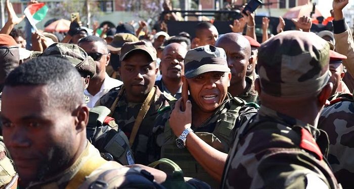 মাদাগাস্কারের ক্ষমতা নিল দেশটির সেনাবাহিনী