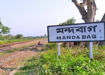 পলিথিন দেখে চিৎকার করছিল কুকুর, মিলল নবজাতকের মরদেহ