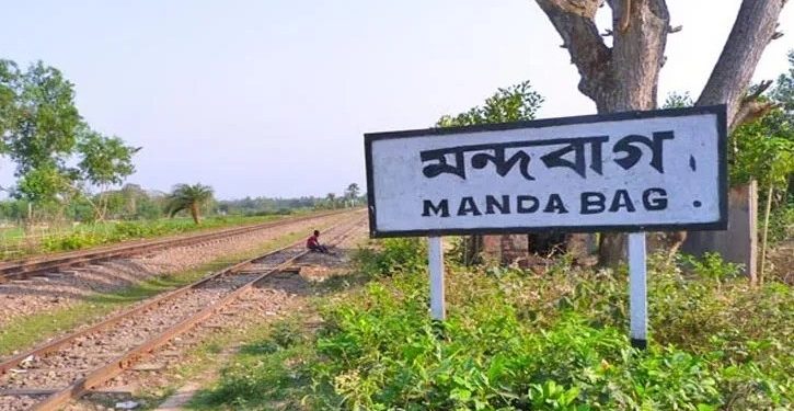 পলিথিন দেখে চিৎকার করছিল কুকুর, মিলল নবজাতকের মরদেহ