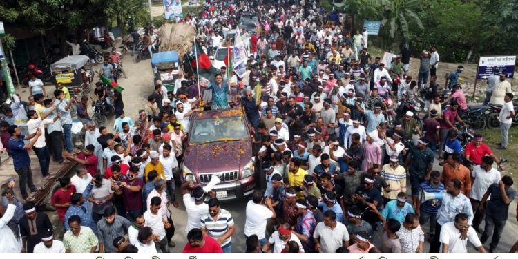 মাগুরা ১ আসনে বিএনপির প্রার্থী নিজ নির্বাচনী এলাকায় মনোয়ার হোসেনকে গণসংবর্ধনা