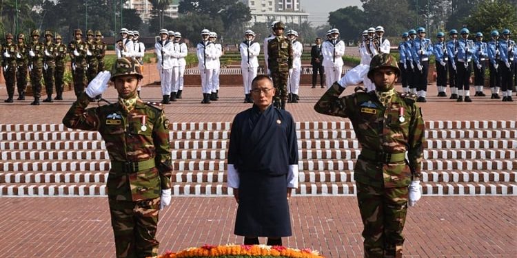 জাতীয় স্মৃতিসৌধে ভুটানের প্রধানমন্ত্রীর শ্রদ্ধা নিবেদন