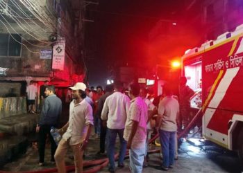 একই রাতে কক্সবাজার শহর ও রেললাইনে আগুন