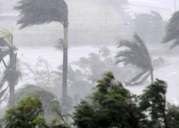 দুপুরের মধ্যে ছয় অঞ্চলে ৮০ কিমি বেগে ঝড়ের আভাস