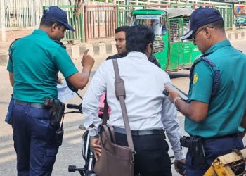 ঢাকায় কড়া নিরাপত্তা, চলছে তল্লাশি
