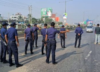 সাভারের তিন থানায় আ.লীগের ৪২ নেতাকর্মী গ্রেপ্তার