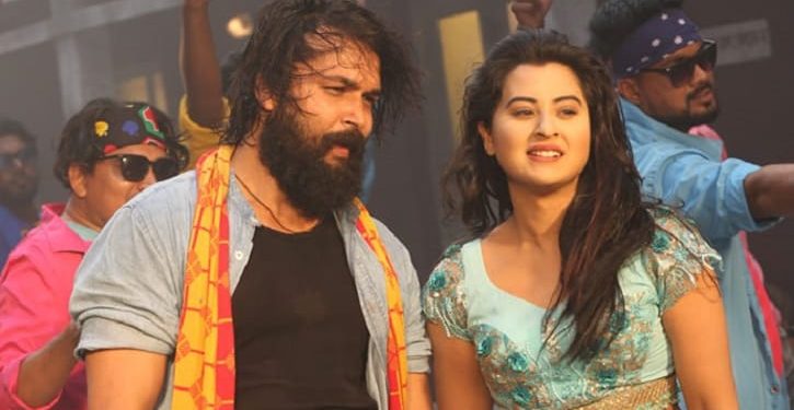 ‘ঢাকাইয়া দেবদাস’ নিয়ে আসছেন বুবলী-আদর