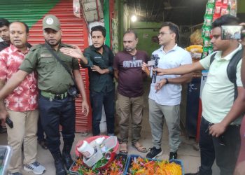 মুক্তাগাছায় অবৈধ জুস কারখানায় অভিযান : আটক ১