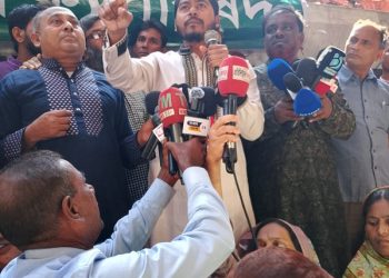 দেশের সকল সচল স্বীকৃতিপ্রাপ্ত নন এমপিও শিক্ষা প্রতিষ্ঠান একযোগে এমপিওভুক্তির লক্ষ্যে জাতীয় প্রেসক্লাবের সামনে ৩য় বারের মত “সম্মিলিত নন এমপিও ঐক্য পরিষদ’’ এর উদ্যোগে শিক্ষক—কর্মচারীদের লাগাতার অবস্থান কর্মসূচি ১৫তম দিন চলমান